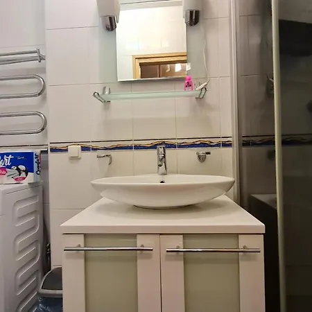 Rehouse, Antokolskio 13 VNO