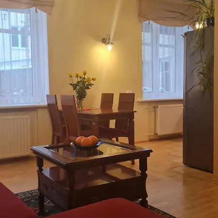 Apartment Rehouse, Antokolskio 13 *