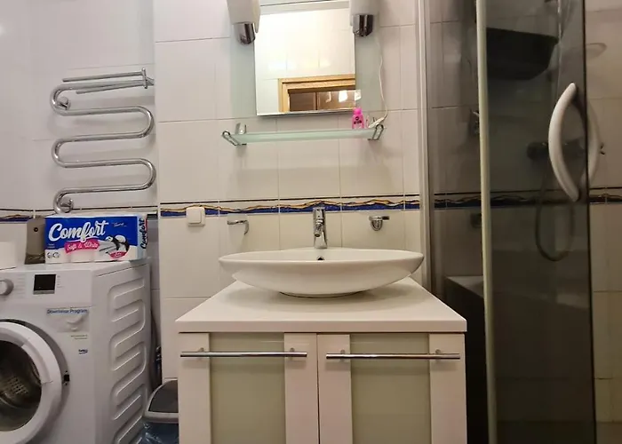 Rehouse, Antokolskio 13 Vilna