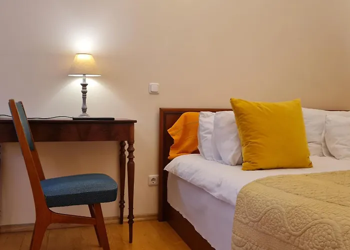 Rehouse, Antokolskio 13 * Vilna