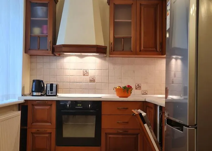 Rehouse, Antokolskio 13