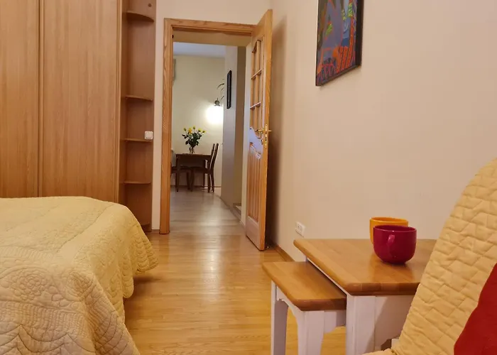 Rehouse, Antokolskio 13 Apartman